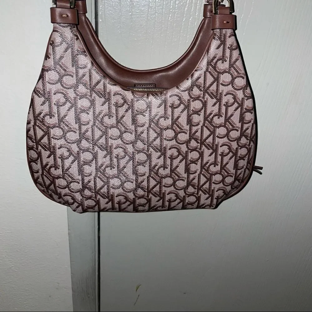 👜 Calvin Klein Monogram Chain Strap Hobo Bag